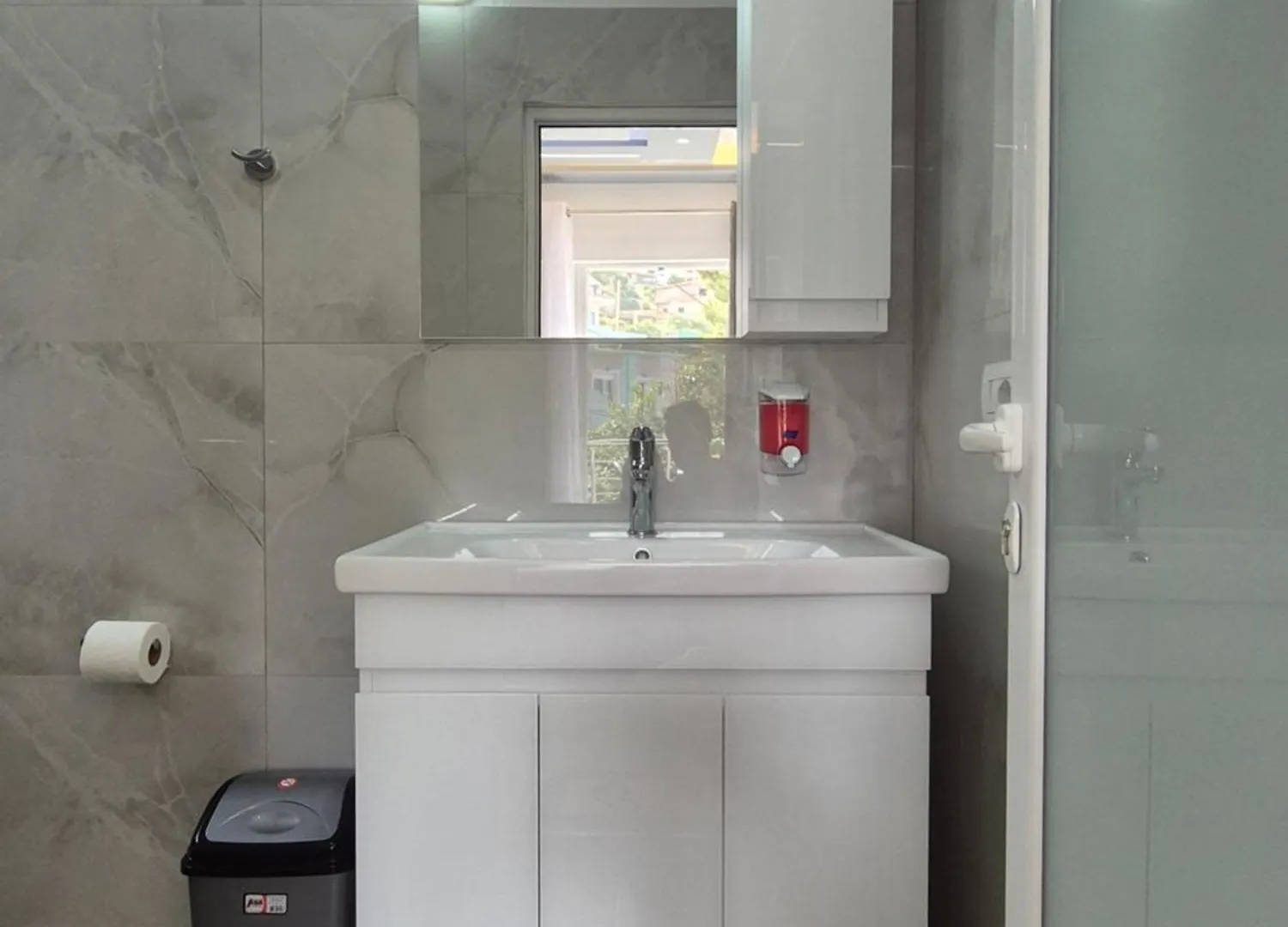 Aparthotel Vila Roxhest Sarandë