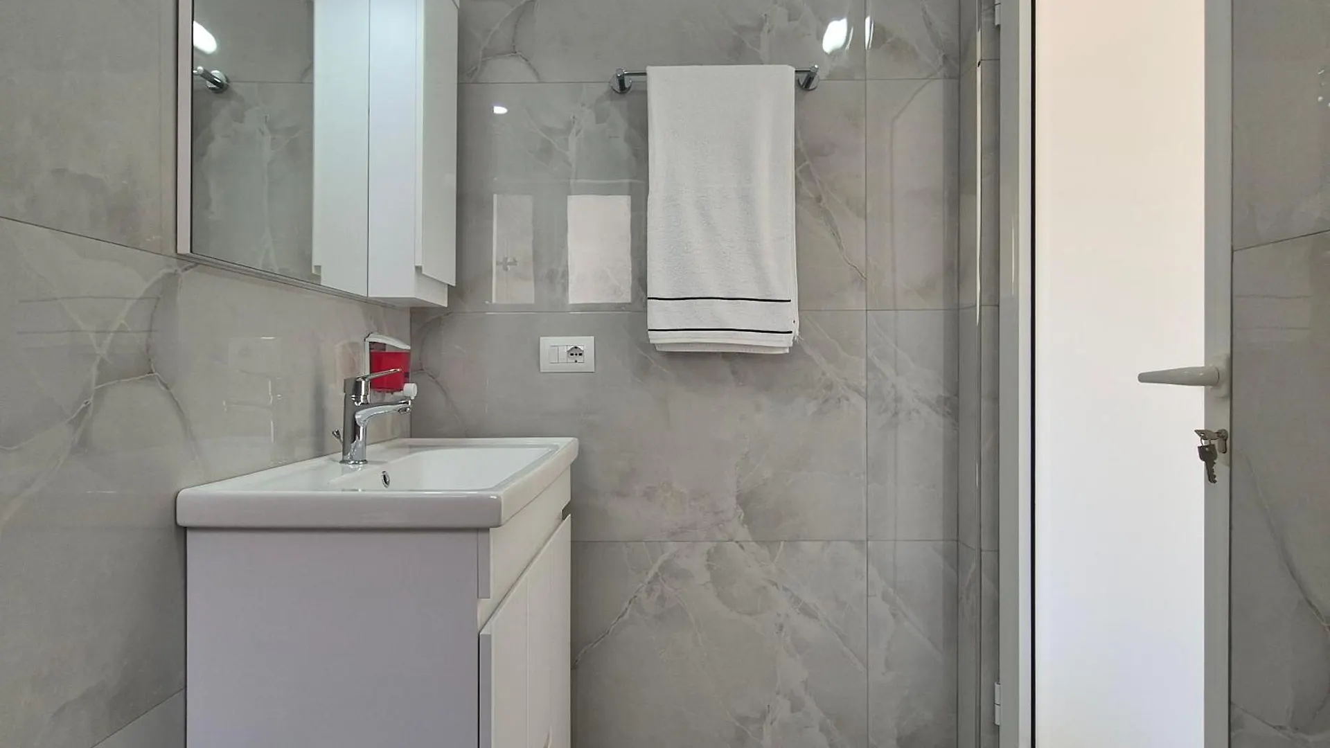 Aparthotel Vila Roxhest Sarandë Albánie