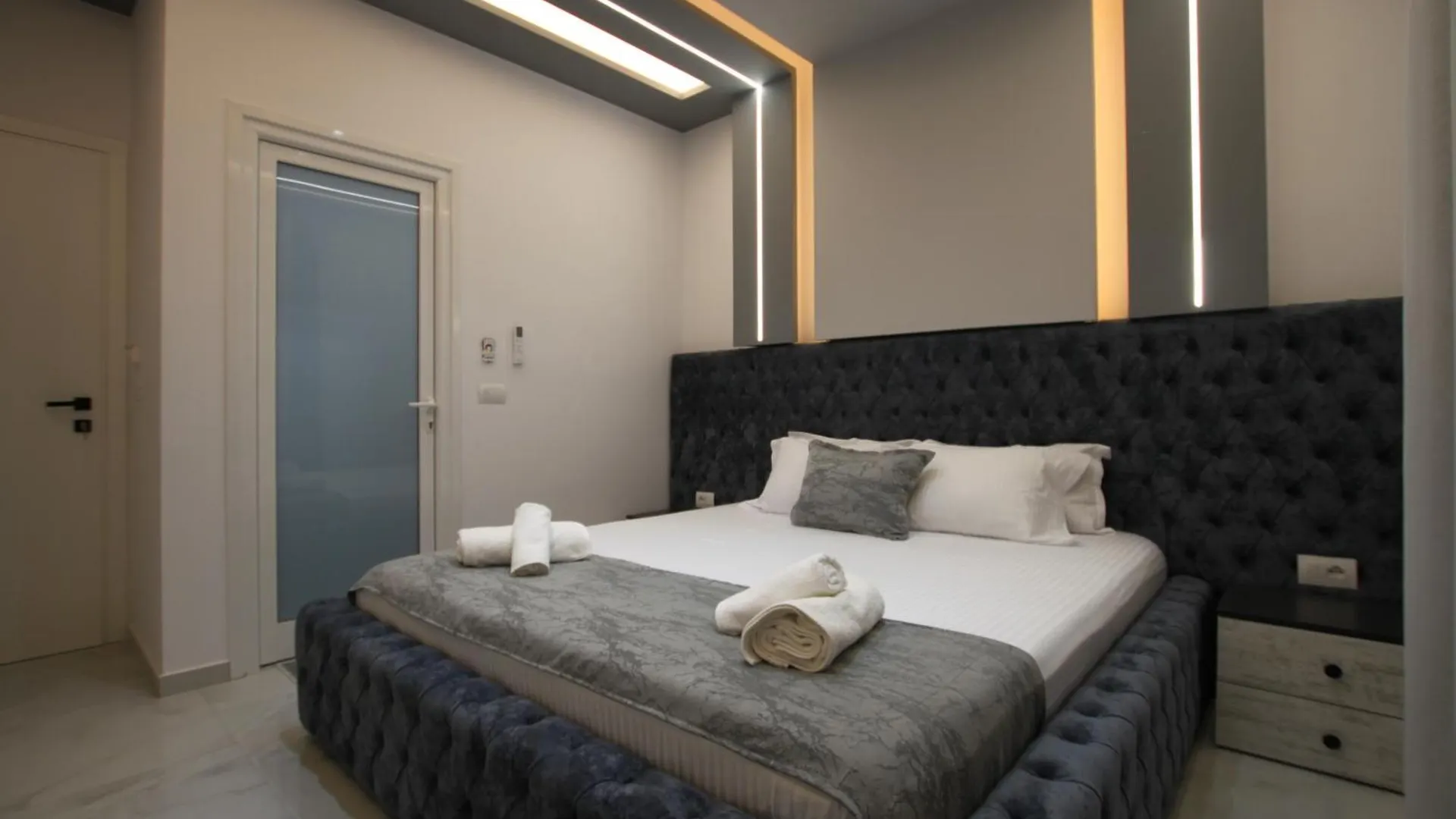 Vila Roxhest Sarande