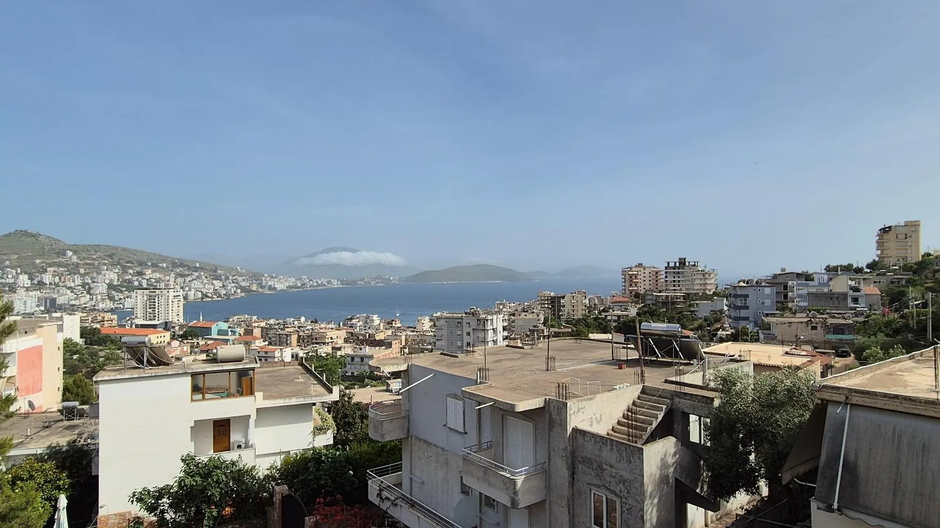 Vila Roxhest Sarande